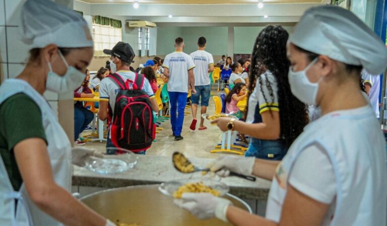 Governo de Rondônia convoca centenas de candidatos para vagas de agente de alimentação e limpeza