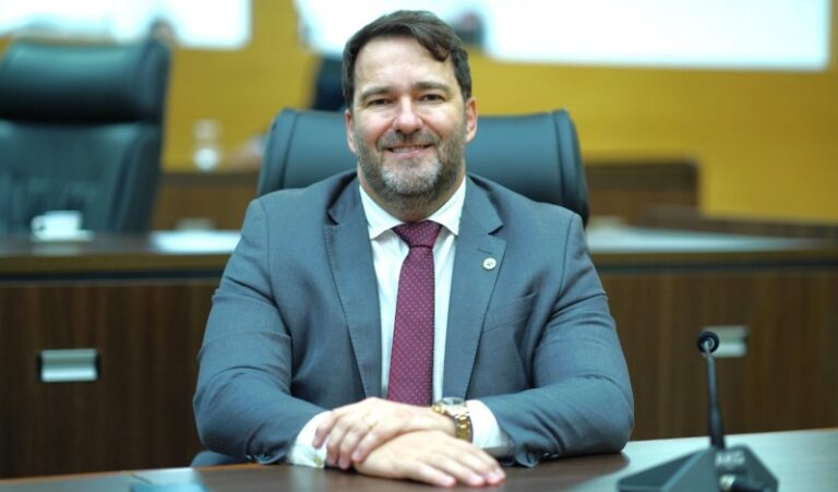 Projeto de Lei do deputado Alex Redano é sancionado e garante direitos aos mototaxistas de Rondônia