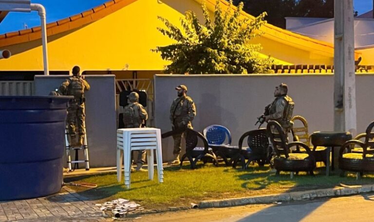 PF cumpre mandados em Rondônia e Paraná em investigação de esquema de fraudes financeiras