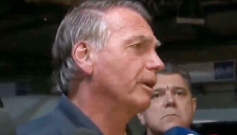 Revelado o conteúdo do pendrive encontrado na casa de Bolsonaro