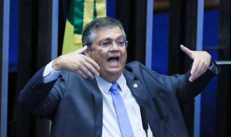 Canetada absurda e equivocada de Dino causa o 1º grande estrago no país