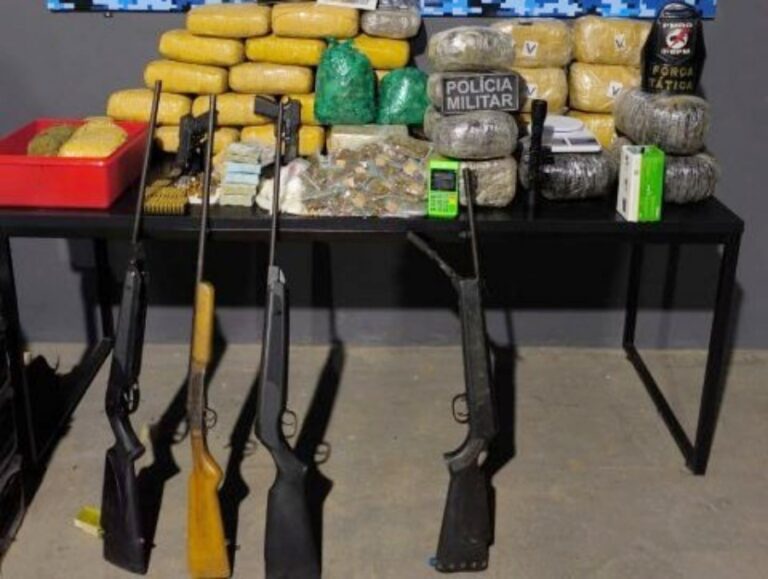 Drogas, armas e dinheiro são apreendidos em uma Operação da Polícia Militar em Cerejeiras